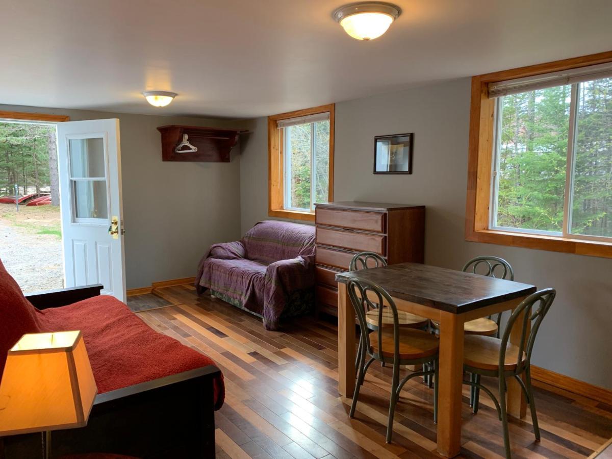L'Auberge Refuge Du Trappeur Saint Mathieu Du Parc Εξωτερικό φωτογραφία