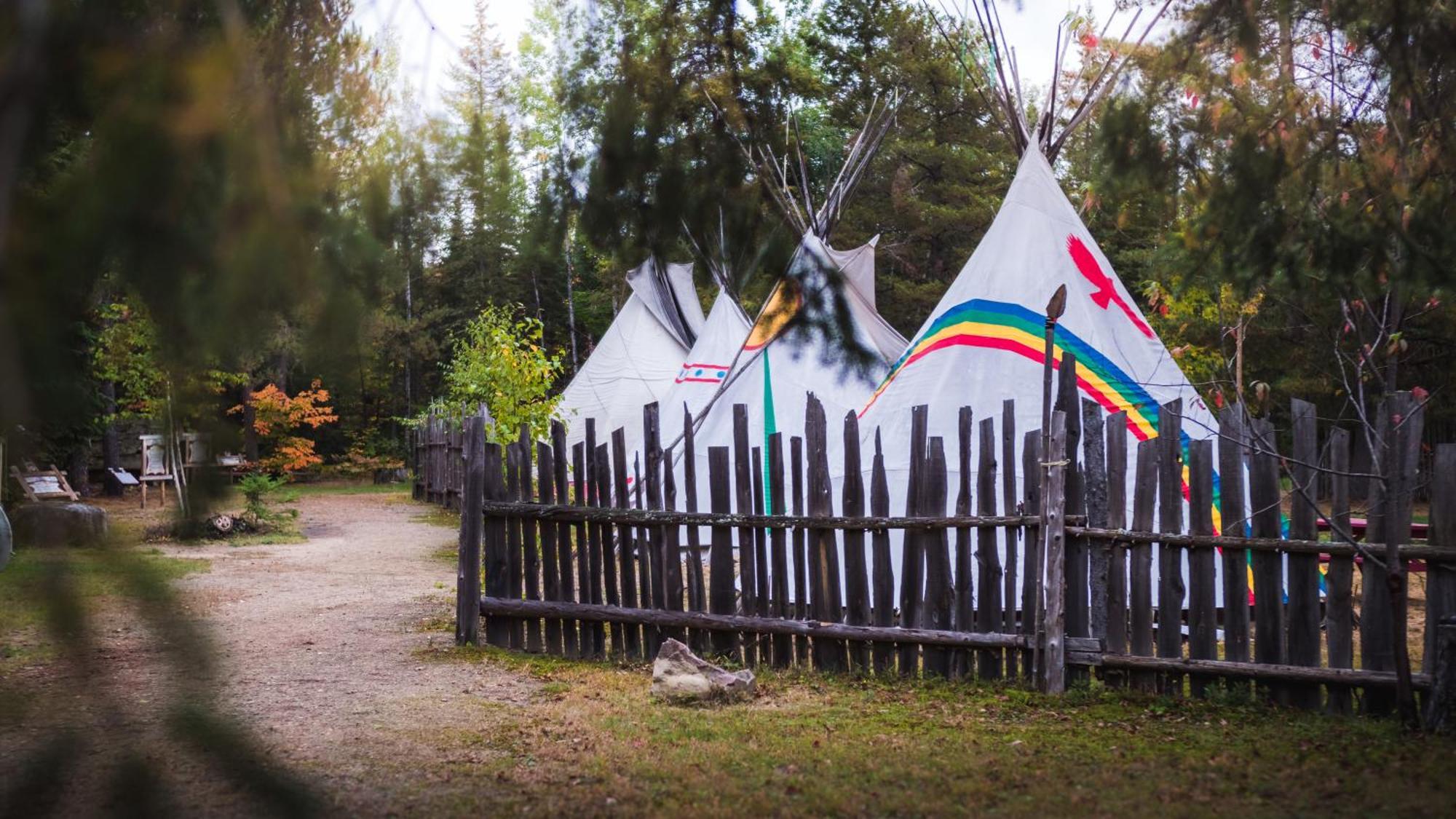 L'Auberge Refuge Du Trappeur Saint Mathieu Du Parc Εξωτερικό φωτογραφία